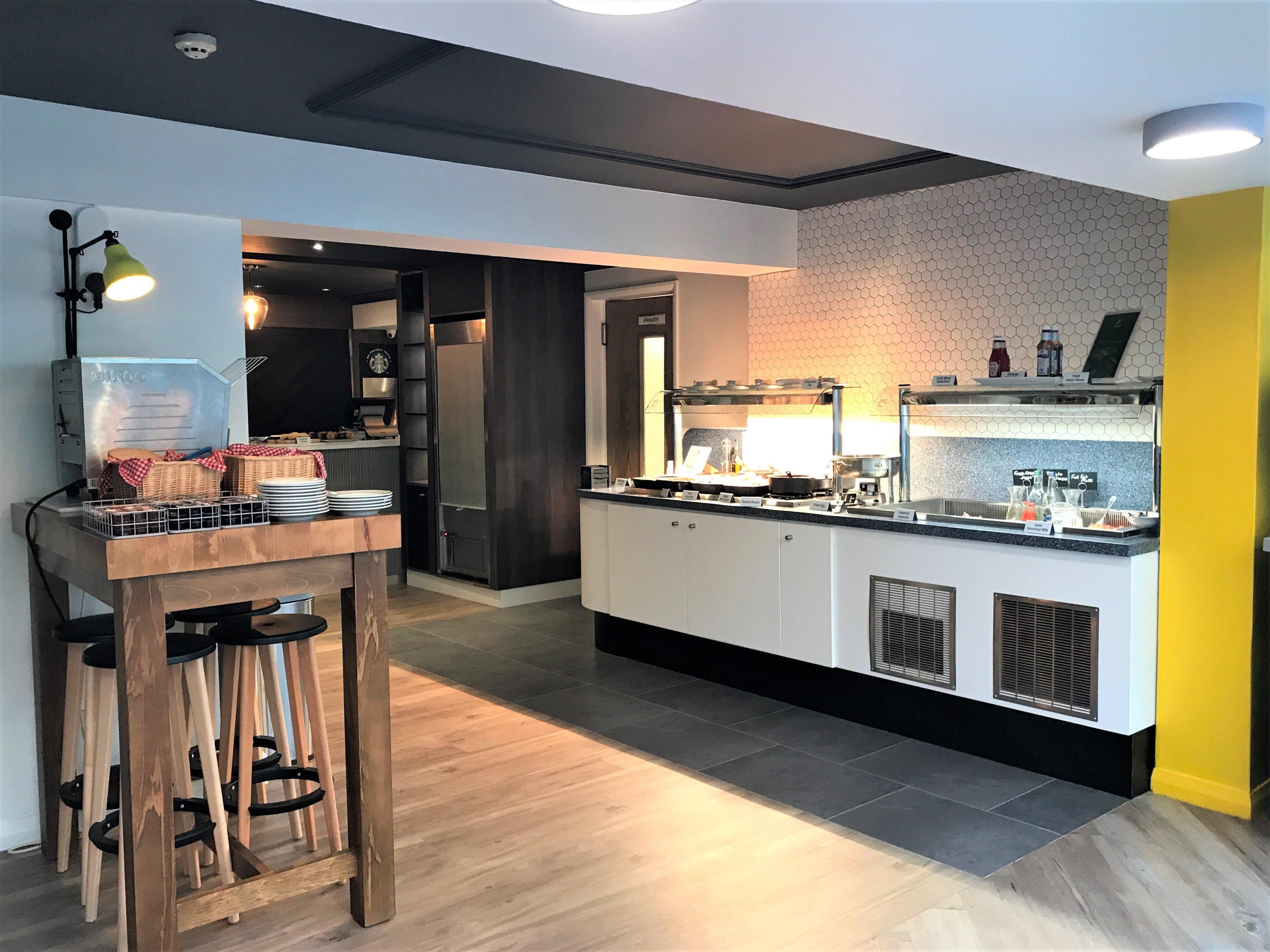 A55 Chester West By Ihg Отель